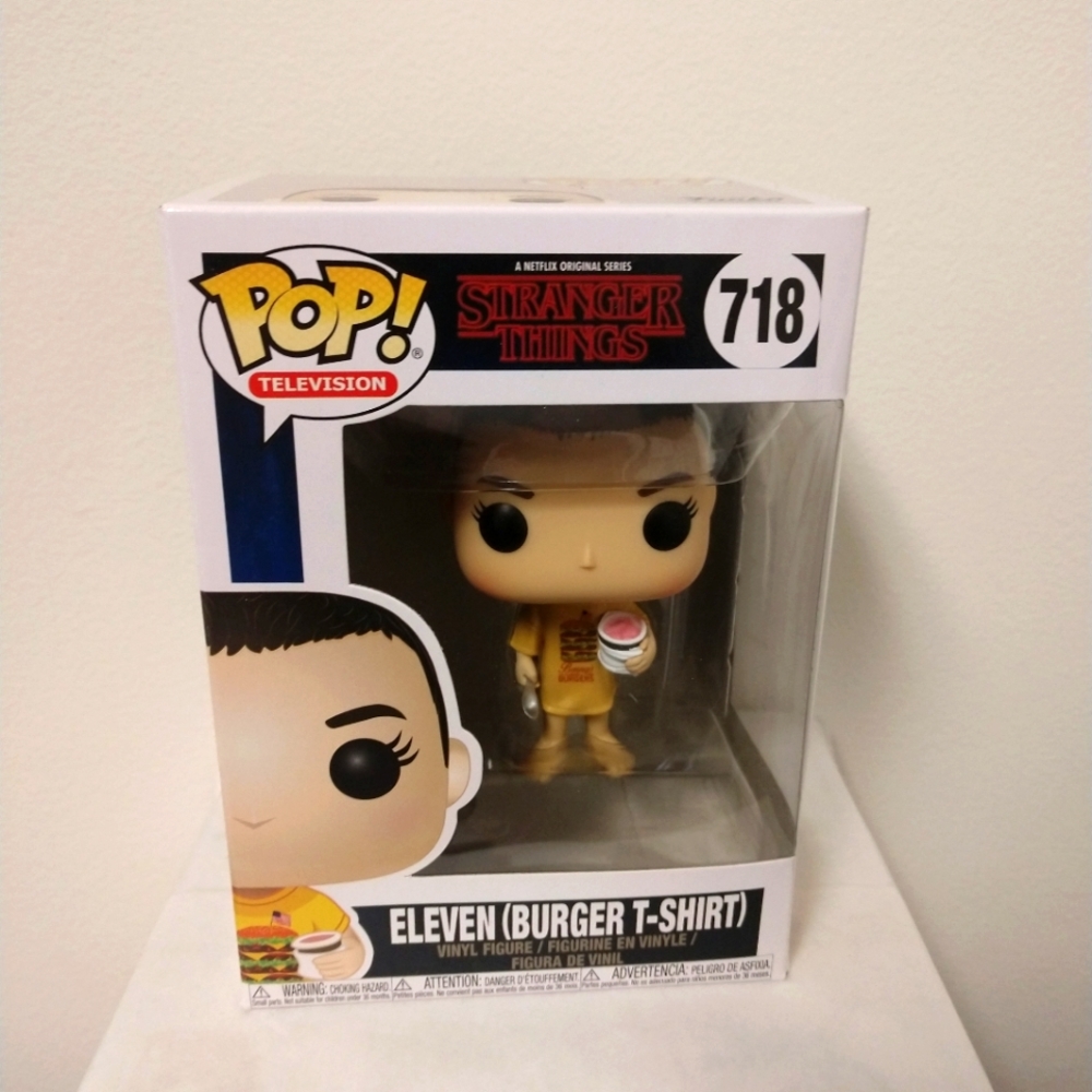 Funko Pop Stranger Things Eleven with Burger T Shirt